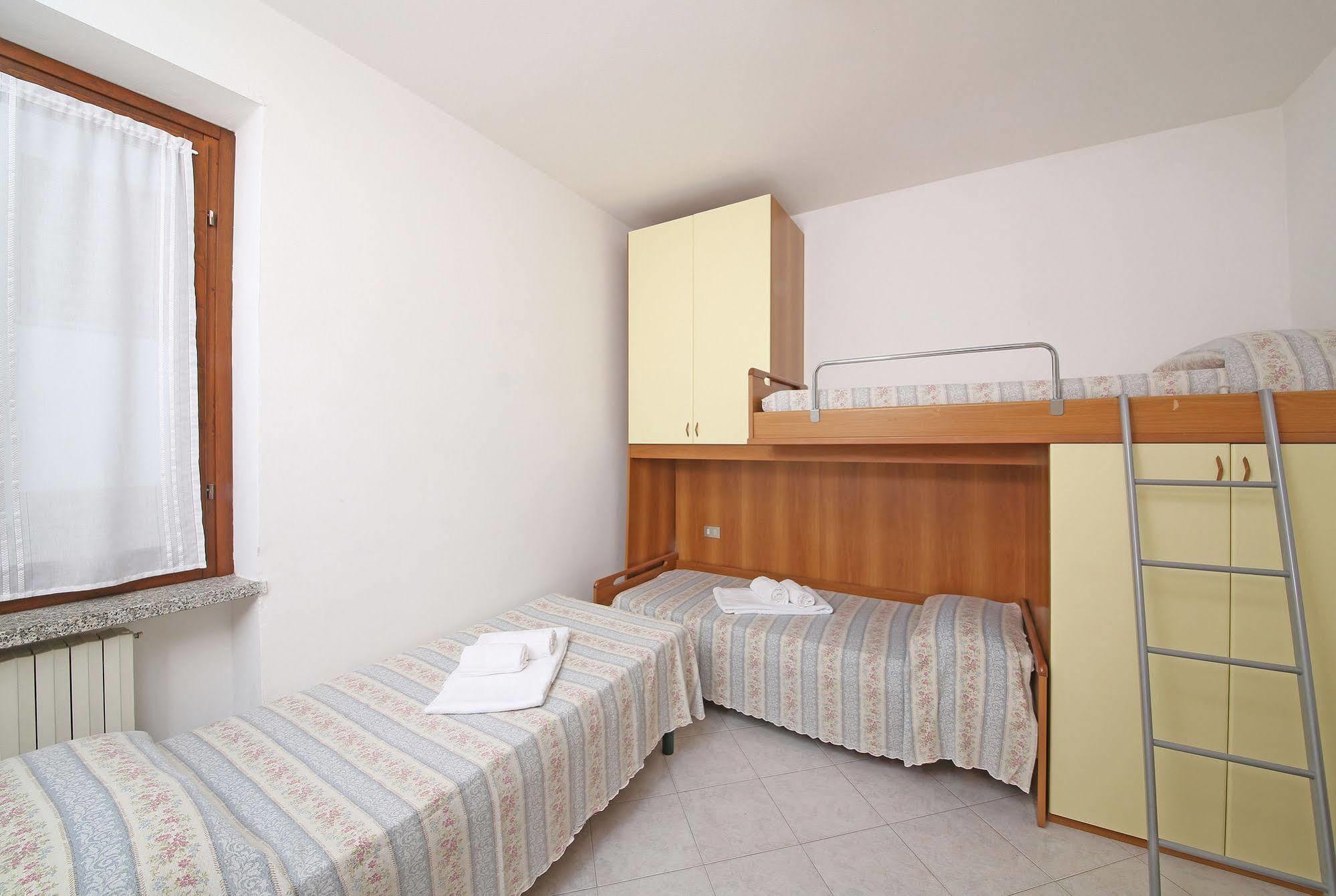 Residence Primera/Rompala Tignale Bagian luar foto