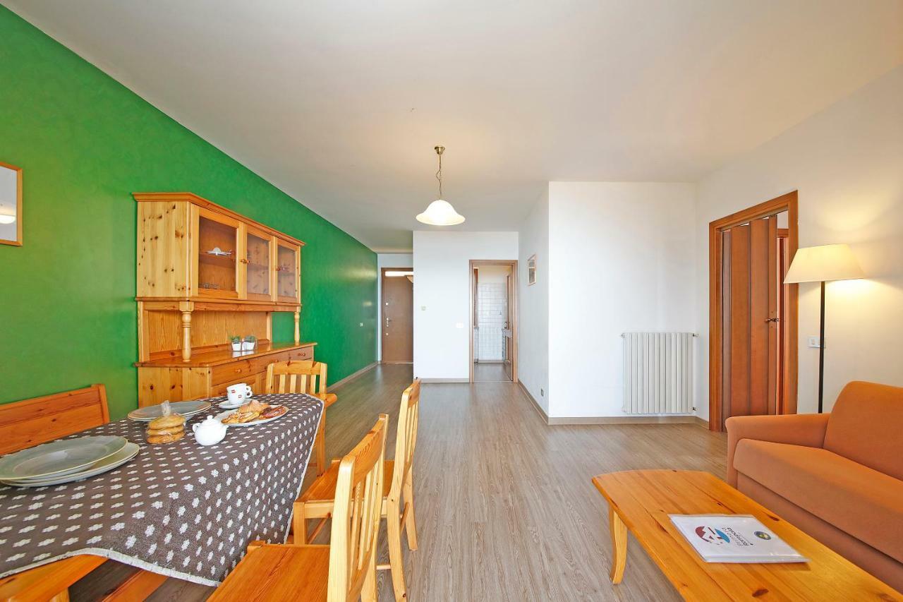 Residence Primera/Rompala Tignale Bagian luar foto